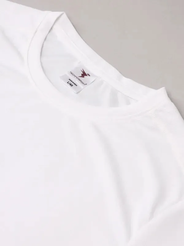 Men Solid Slim Fit Crew Neck T-shirt with TECHNO COOL 